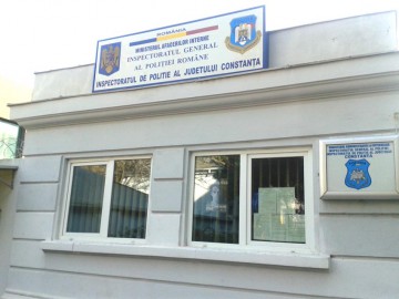 Peste 190 de poliţişti constănţeni au fost avansaţi în grad